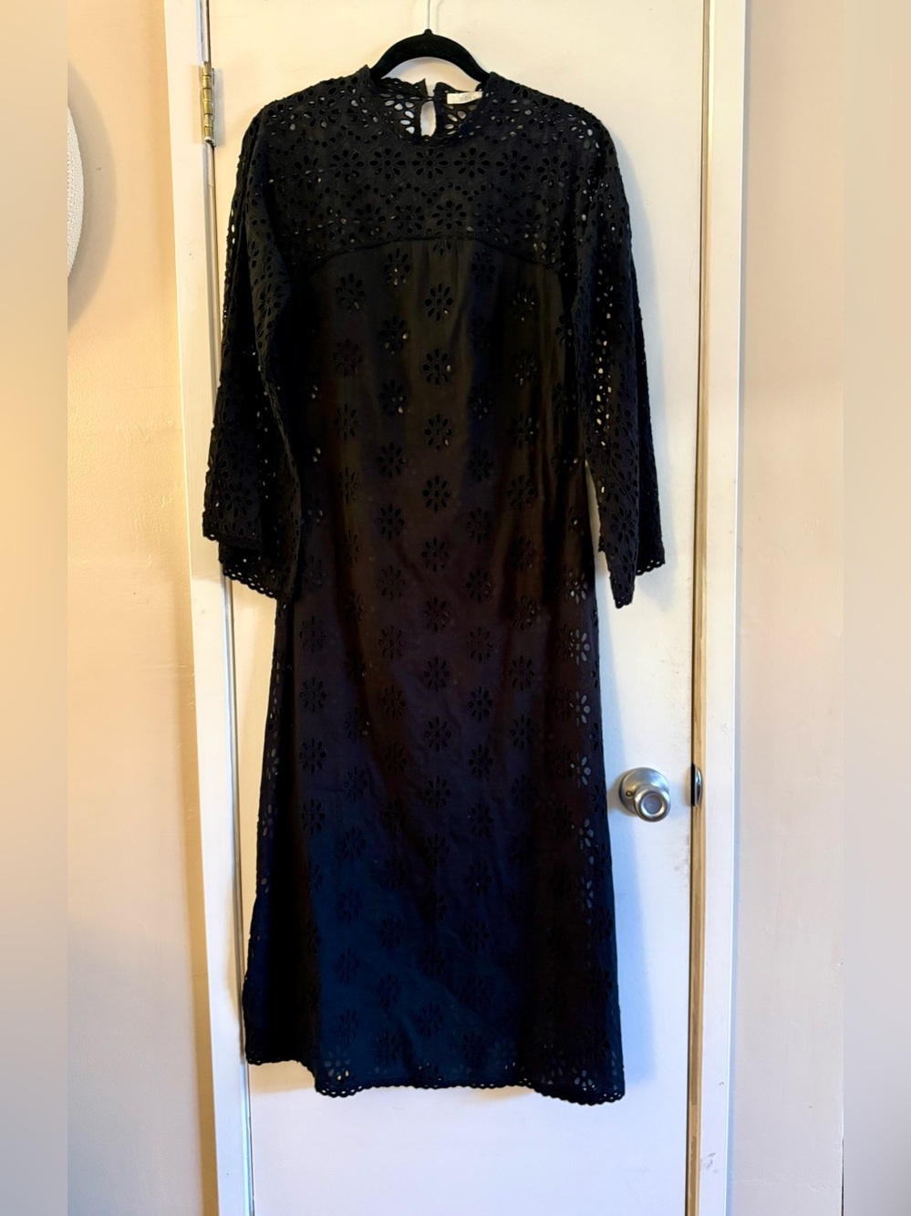 Doen Francoise Midi Eyelet Dress in Black - Picture 2 of 12